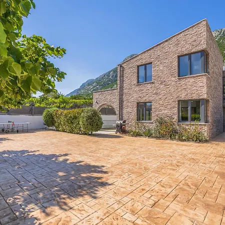 Willa Eden Luxury Čisla