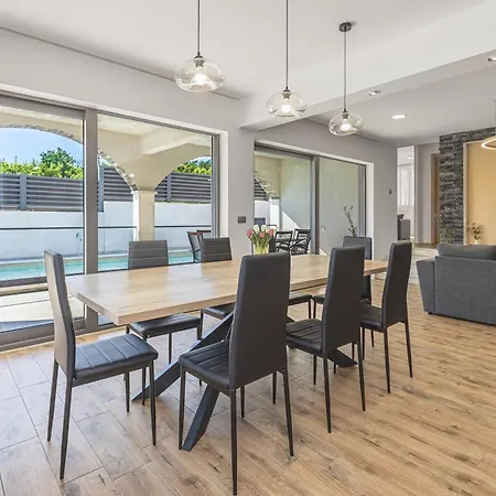 Vila Eden Luxury Čisla