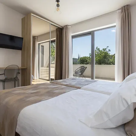 Eden Luxury Vila