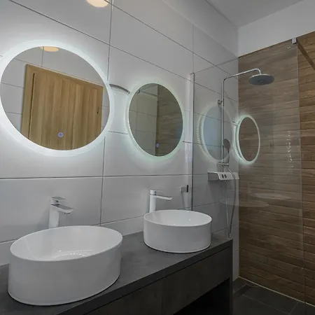 Eden Luxury *