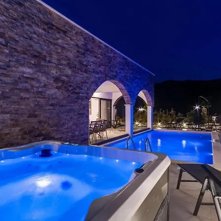 Eden Luxury *